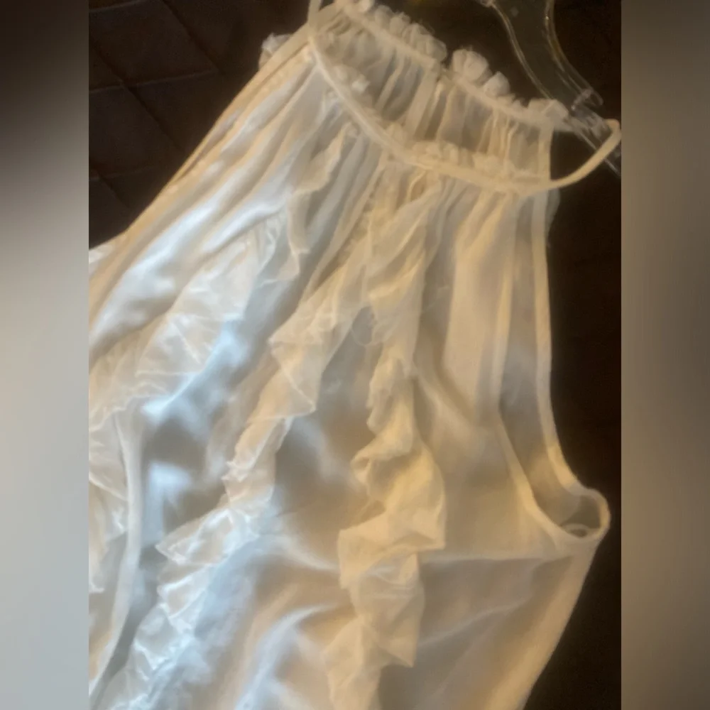 🌸 Mustard Seed White Halter Top Tie Neck Flowy Ruffle Size Small Boho - Picture 2 of 9